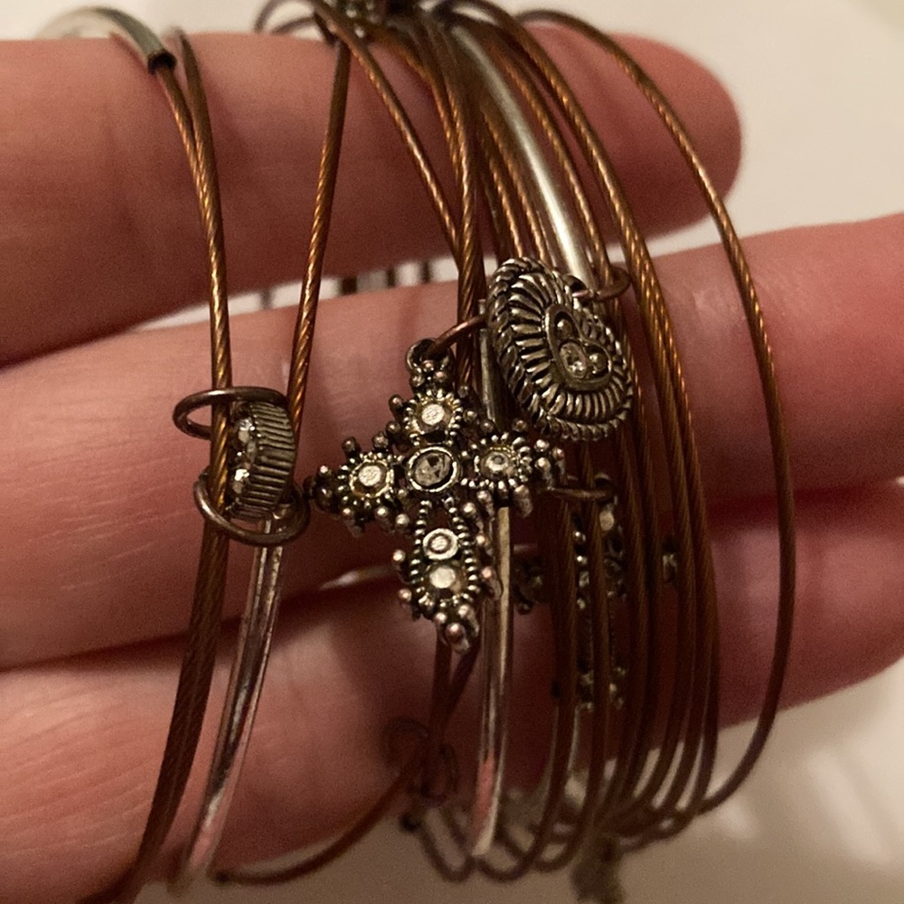 Interlocked Flexible Wire Bangle Bracelets - image 8